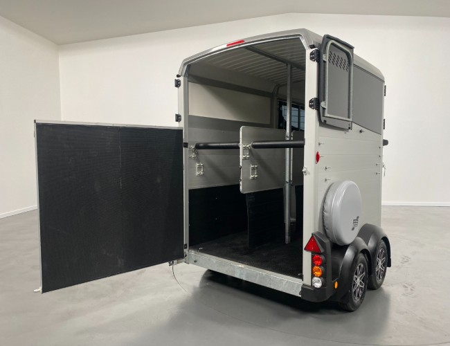 2022 Ifor Williams HBX506 2 paards trailer - Voorlosser RH (zilver) VT243 | Aanhangwagen | Paardentrailer