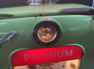 Flying emaille benzinepomp