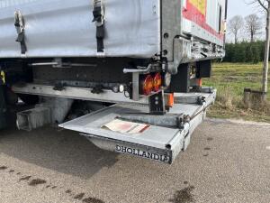 2018 Schmitz Cargobull 3CB 3ST Schuifzeil Oplegger - Liftas - Laadklep - Schuifdak - Alcoa