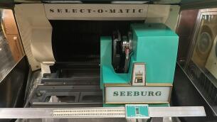 1957 Seeburg L100 Jukebox