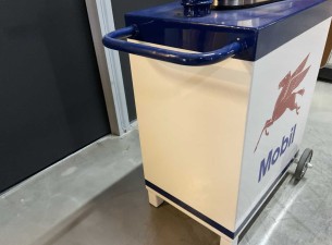 Mobil Olievat met pomp