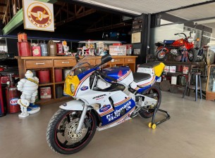 1990 Honda CBR250RR VT579