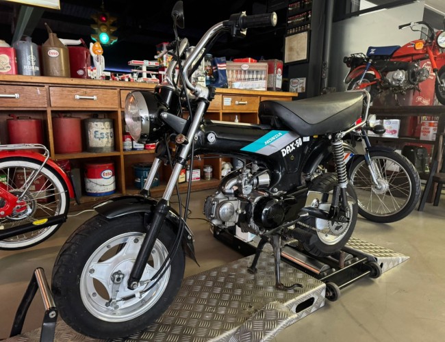 1991 Honda Dax 50 VT693 | Transport | Bromfiets / Motor