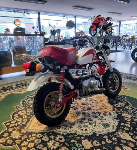 2002 Honda Monkey Z50J2 VT713 | Transport | Bromfiets / Motor