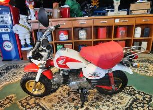 2002 Honda Monkey Z50J2