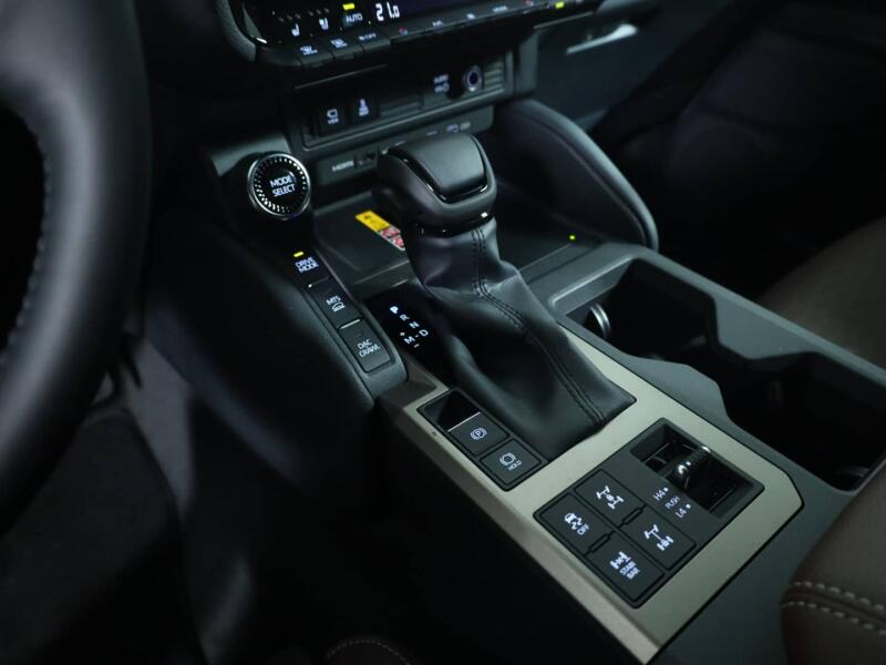 2024 Toyota Land Cruiser 250 First Edition 7 Persoons VK9958 | Transport | Auto's