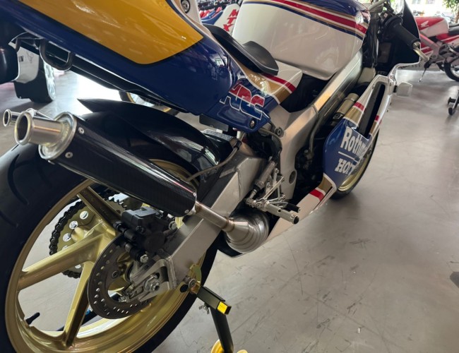 Honda NSR250 MC21 Rothmans Tyga VT733 | Transport | Bromfiets / Motor