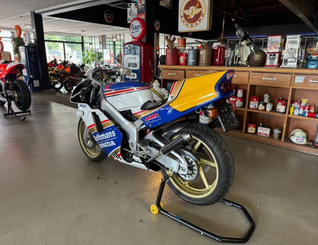 Honda NSR250 MC21 Rothmans Tyga VT733 | Transport | Bromfiets / Motor