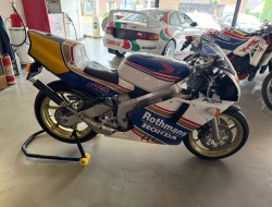 Honda NSR250 MC21 Rothmans Tyga VT733 | Transport | Bromfiets / Motor