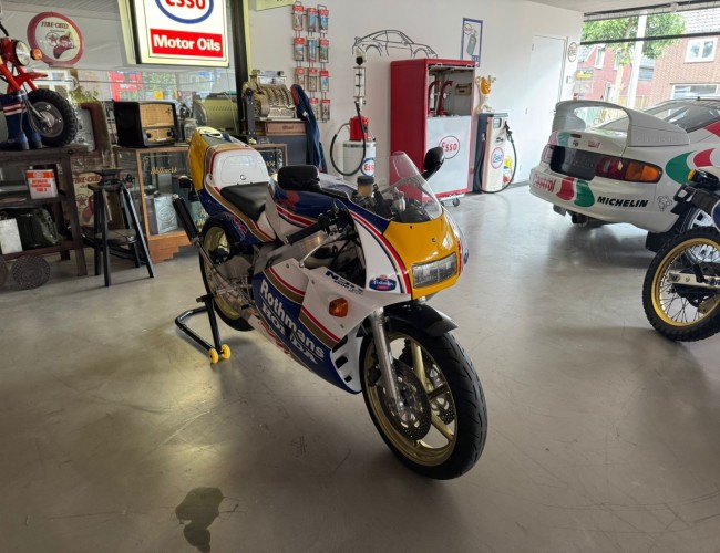 Honda NSR250 MC21 Rothmans Tyga VT733 | Transport | Bromfiets / Motor