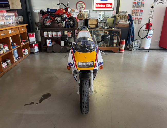 Honda NSR250 MC21 Rothmans Tyga VT733 | Transport | Bromfiets / Motor
