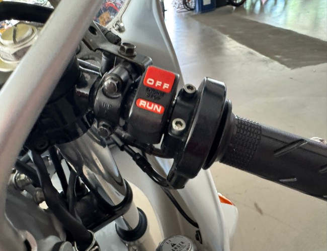 Honda NSR250 MC21 Rood/Wit VT734 | Transport | Bromfiets / Motor