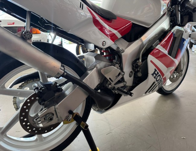 Honda NSR250 MC21 Rood/Wit VT734 | Transport | Bromfiets / Motor