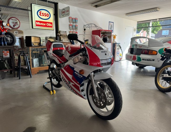 Honda NSR250 MC21 Rood/Wit VT734 | Transport | Bromfiets / Motor
