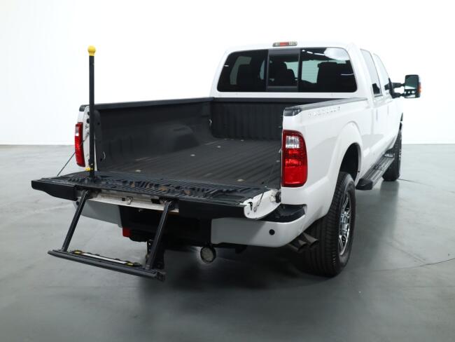 2015 Ford F250 Super Duty Platinum V8 6.2L Lariat Benzine VT809 | Transport | Auto's