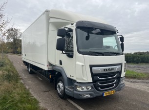 2024 DAF LF230 Bakwagen 720cm met laadklep
