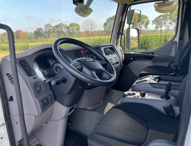 2024 DAF LF230 Bakwagen 720cm met laadklep VT816 | Transport | Vrachtwagen