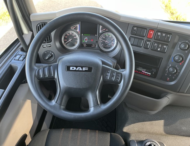 2024 DAF LF230 Bakwagen 720cm met laadklep VT816 | Transport | Vrachtwagen