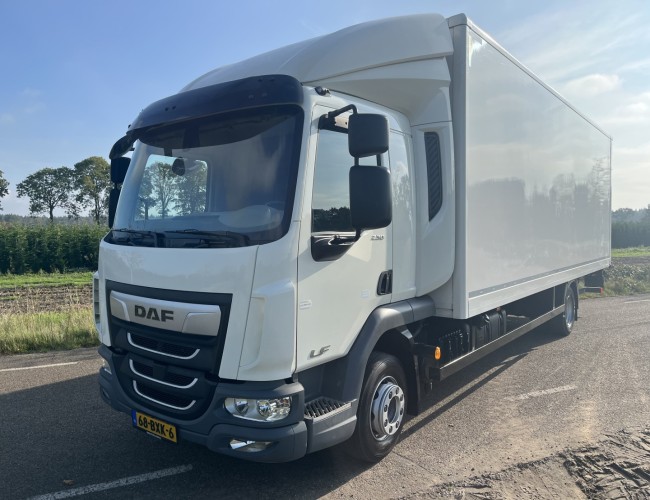 2024 DAF LF230 Bakwagen 720cm met laadklep VT816 | Transport | Vrachtwagen