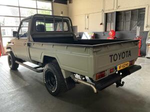 1996 Toyota Landcruiser HZJ 75 4.2 Heavy Duty Pick Up